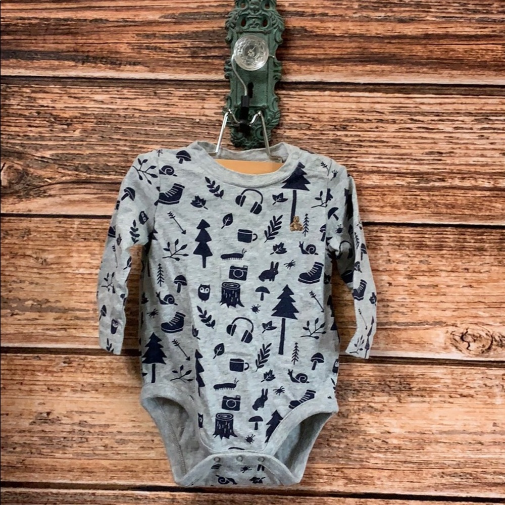 Baby Gap• Infant Long Sleeve Woodland Onesie
